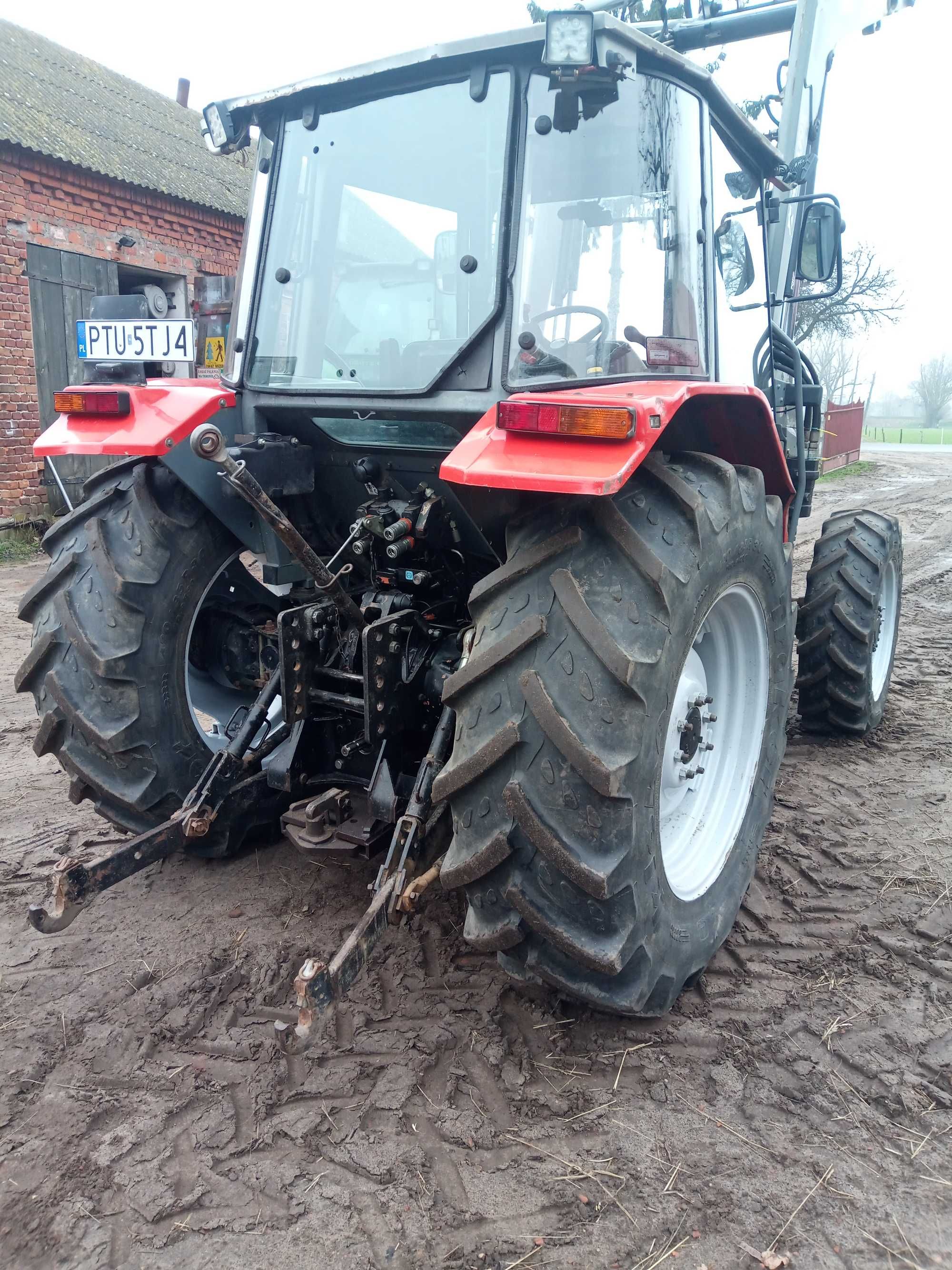 Massey Ferguson 4335 ładowacz Mx80