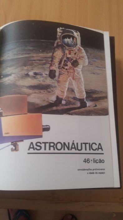 Enciclopédia completa Cultura Geral ( 4 volumes)