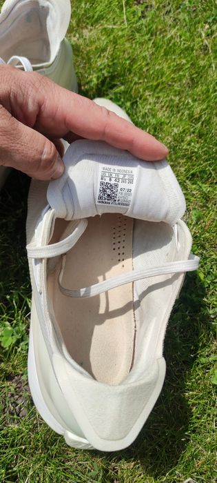 Кросівки літні Adidas Avryn