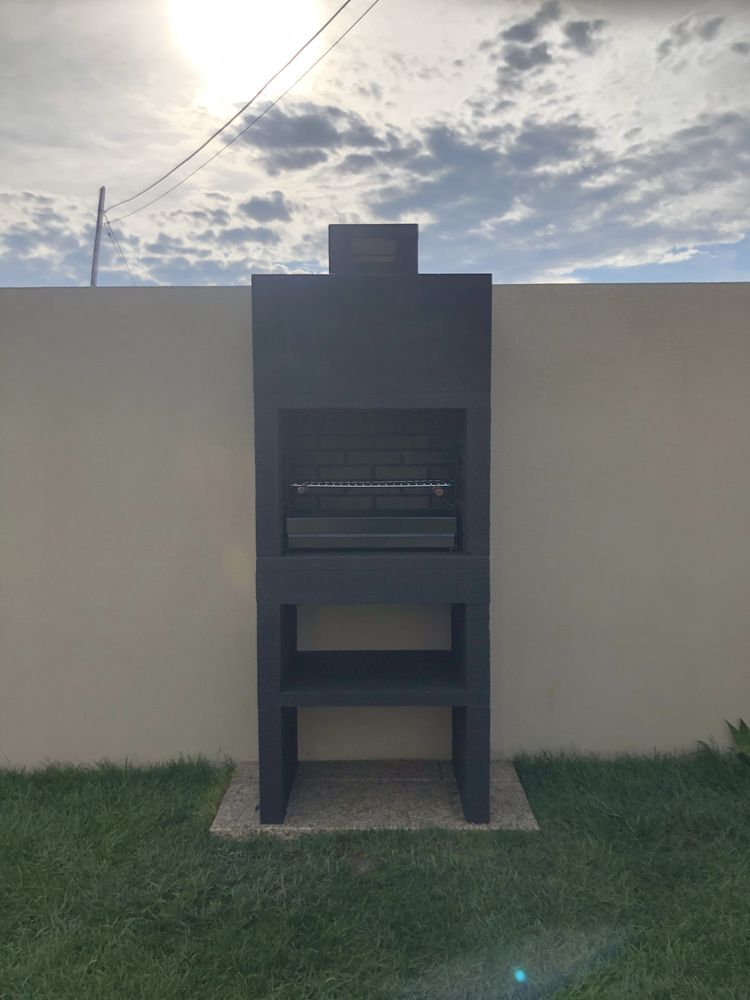 Churrasqueira/Barbecue Linha Moderna