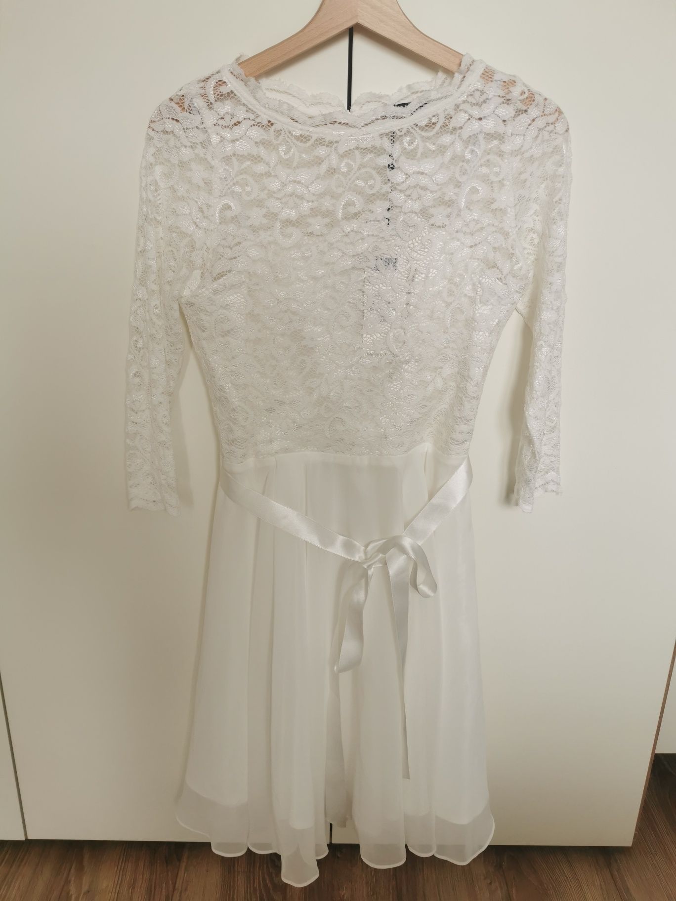 Sukienka koktajlowa Swing r38