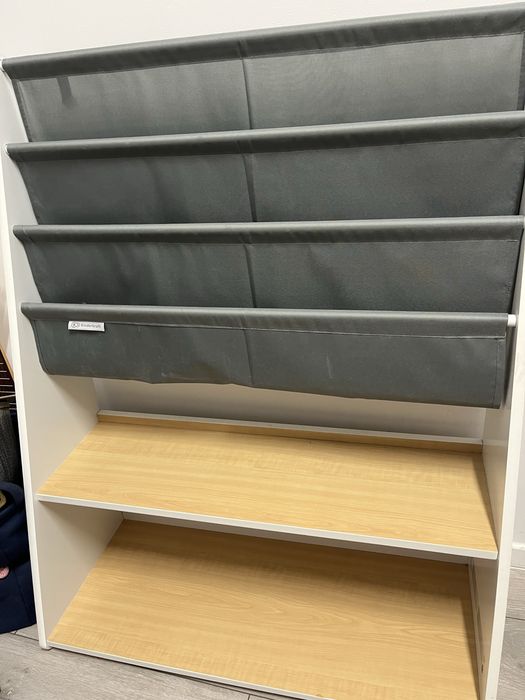 Regał na zabawki i ksiazki