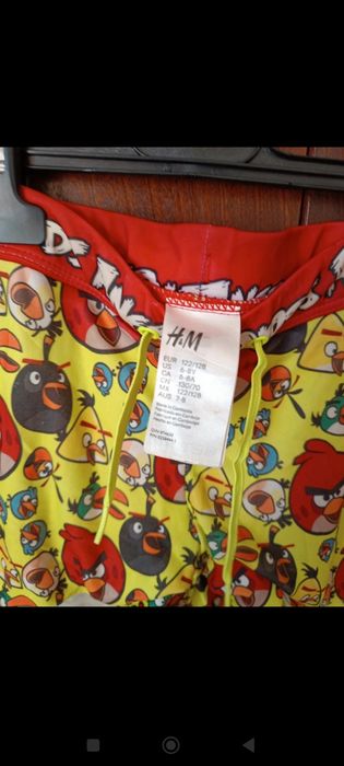 Calções de banho angry birds H&M tamanho 6/7 anos
