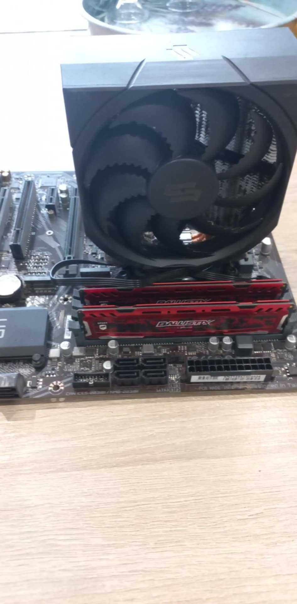 Procesor Intel  Core i3-10105 + Płyta Główna B560 + Chłodzenie + Ramy