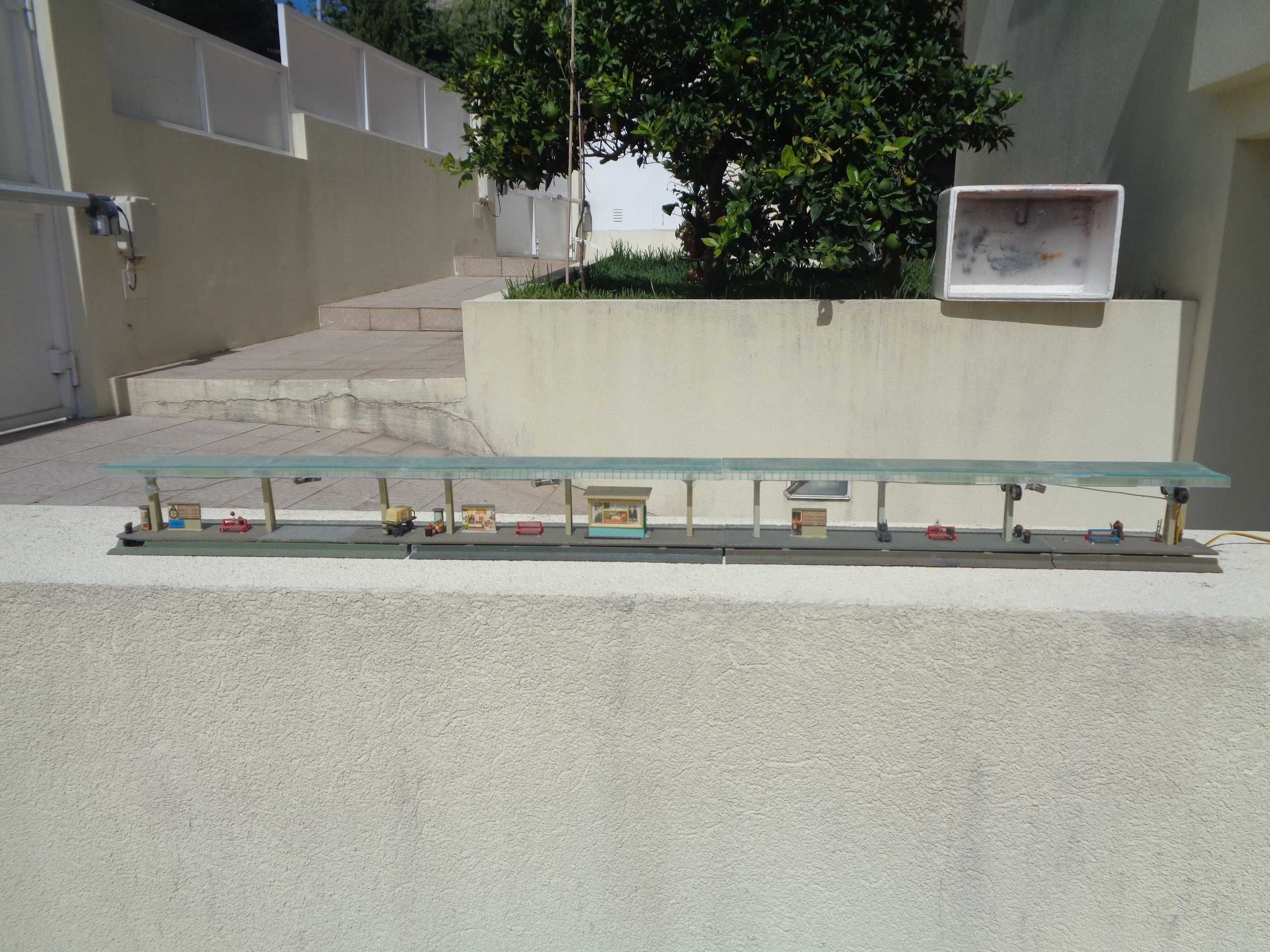 1:87 Plataforma de estação de comboio para passageiros