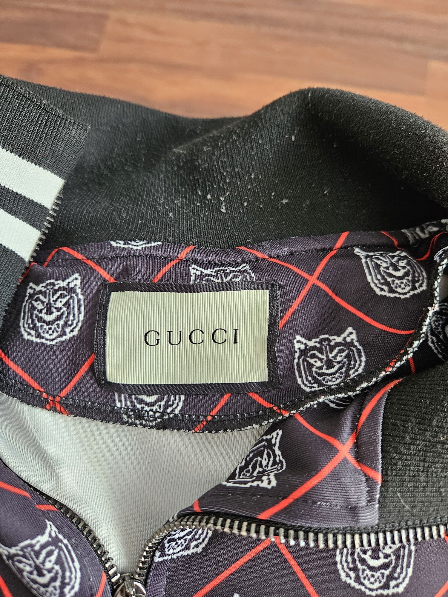 Blusão Gucci preto