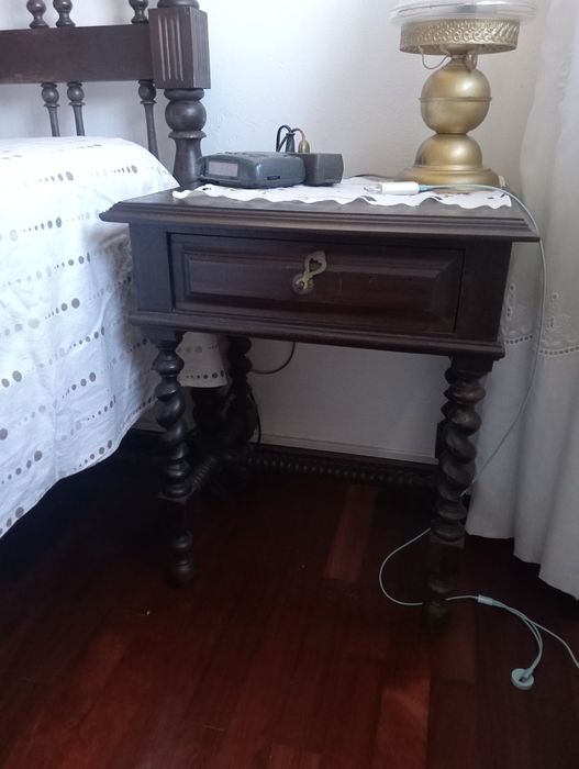 Conjunto mobília quarto madeira maciça