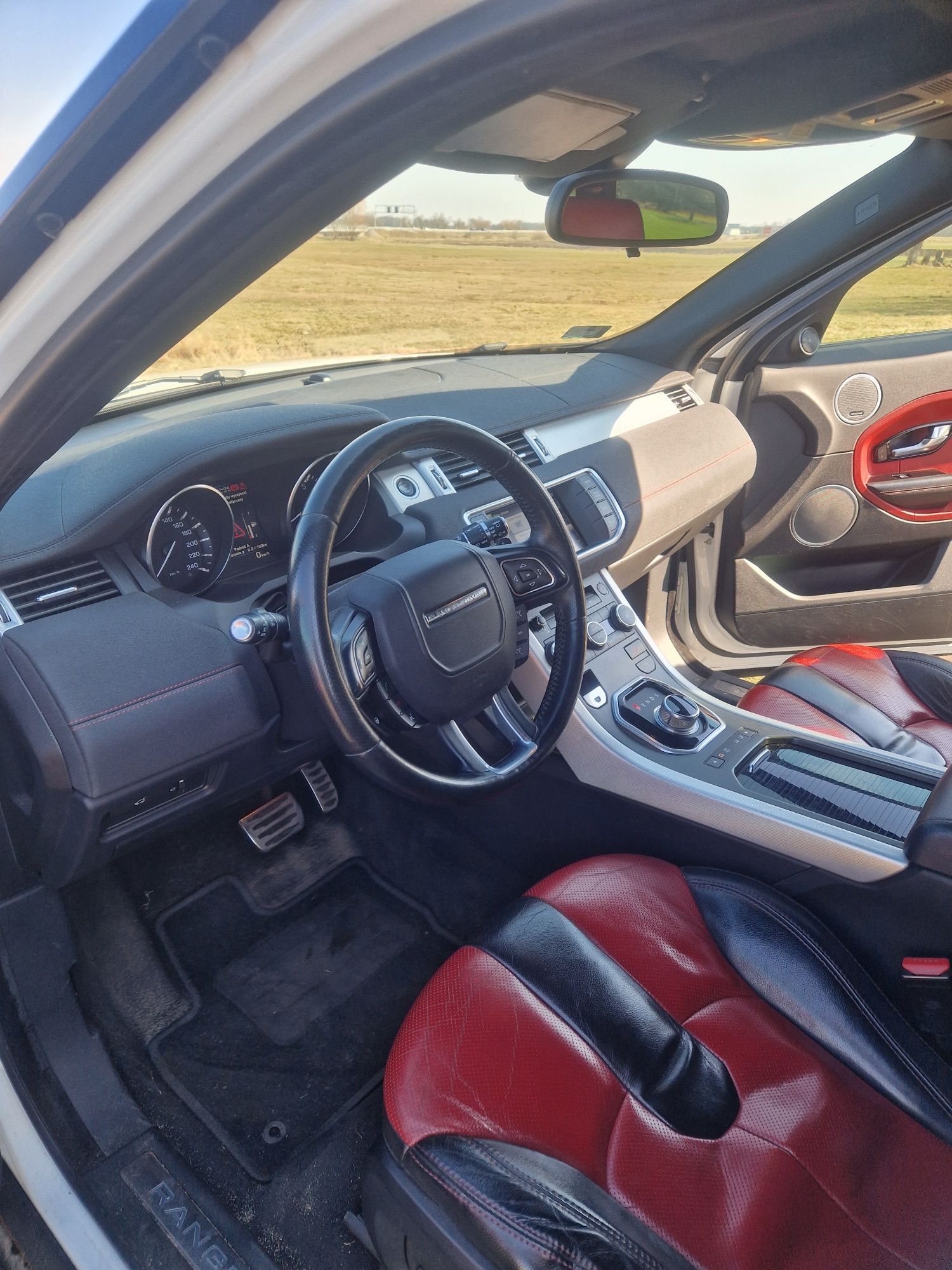 Range rover evoque
