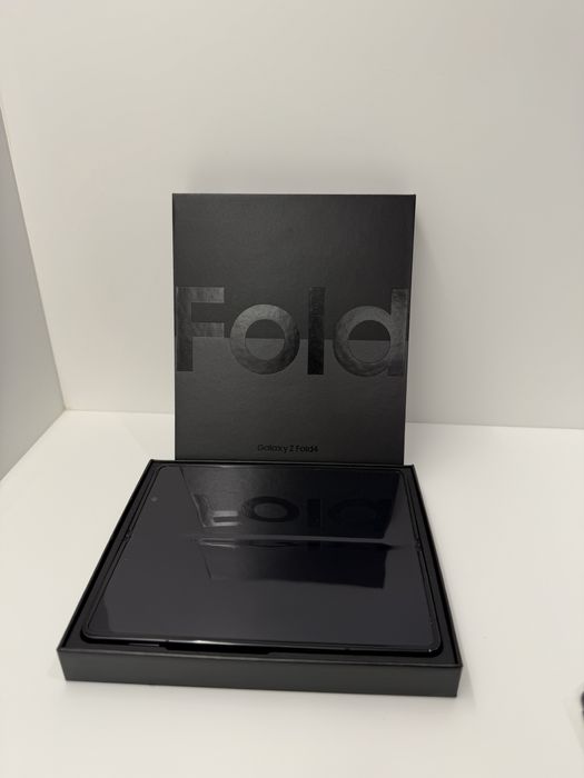 Samsung Galaxy Z Fold 4