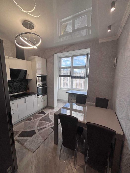 Сдам 2-х комнатную квартиру Ильфа и Петрова/ Архитекторская новострой