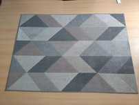 Dywan 160x200 wzór geometryczny