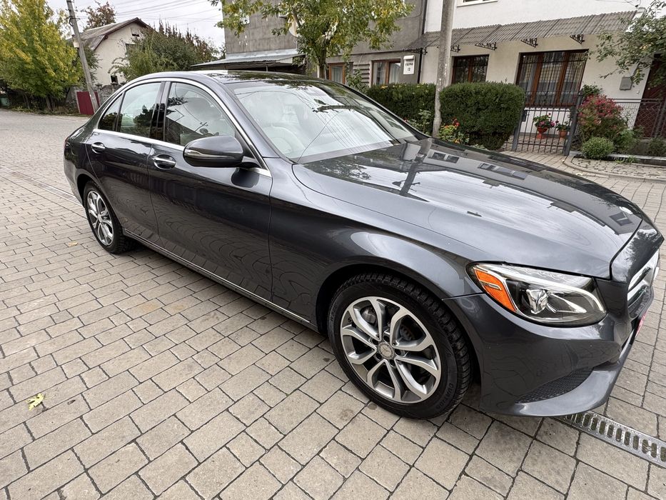 Продам мерседес С300 4matic 2016 рік