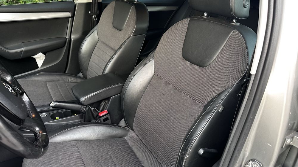Octavia 2.0 TDI Xenon Canton Pół skora duża Navi El klapa