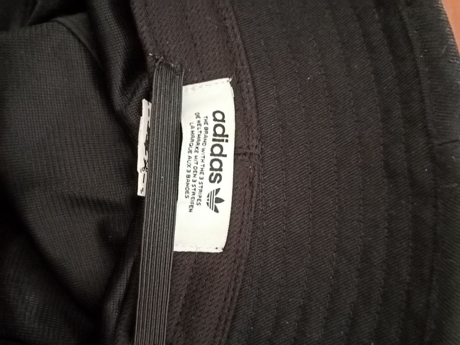 Bucket  Hat Adidas (chapéu)