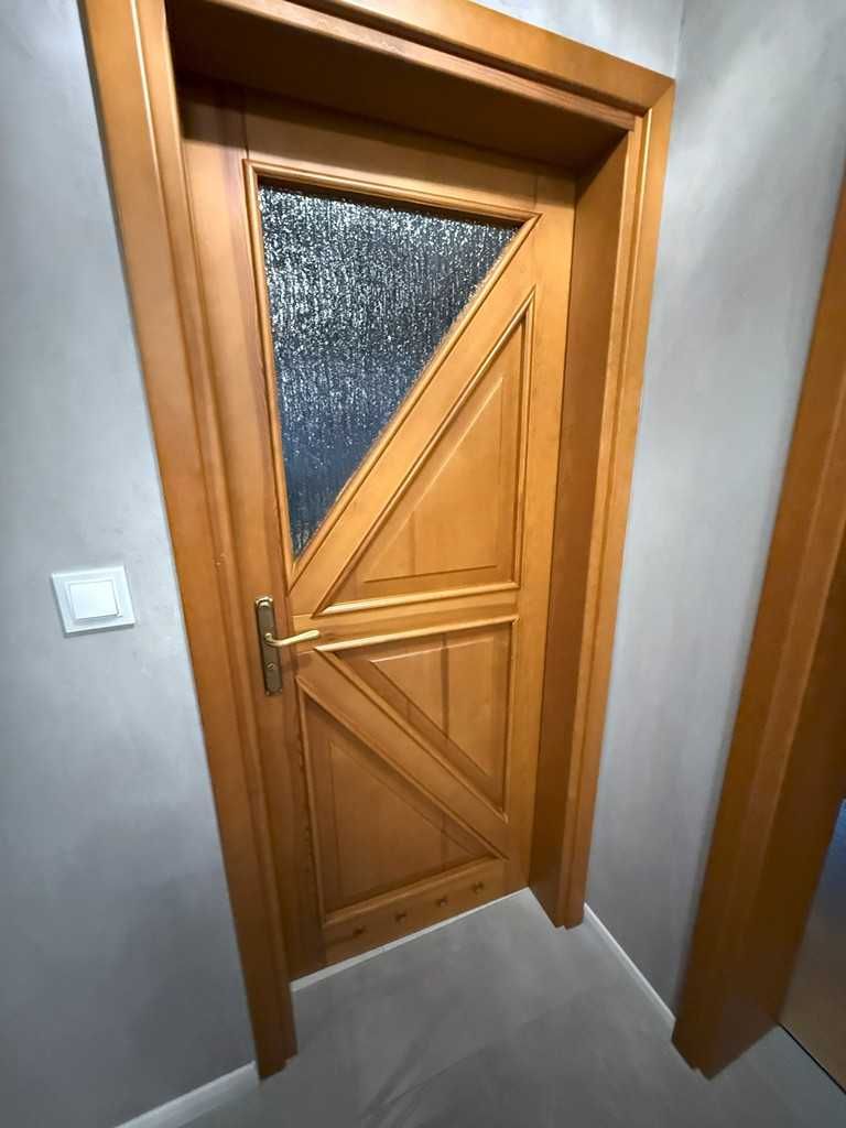 Drzwi wewnętrzne drewniane