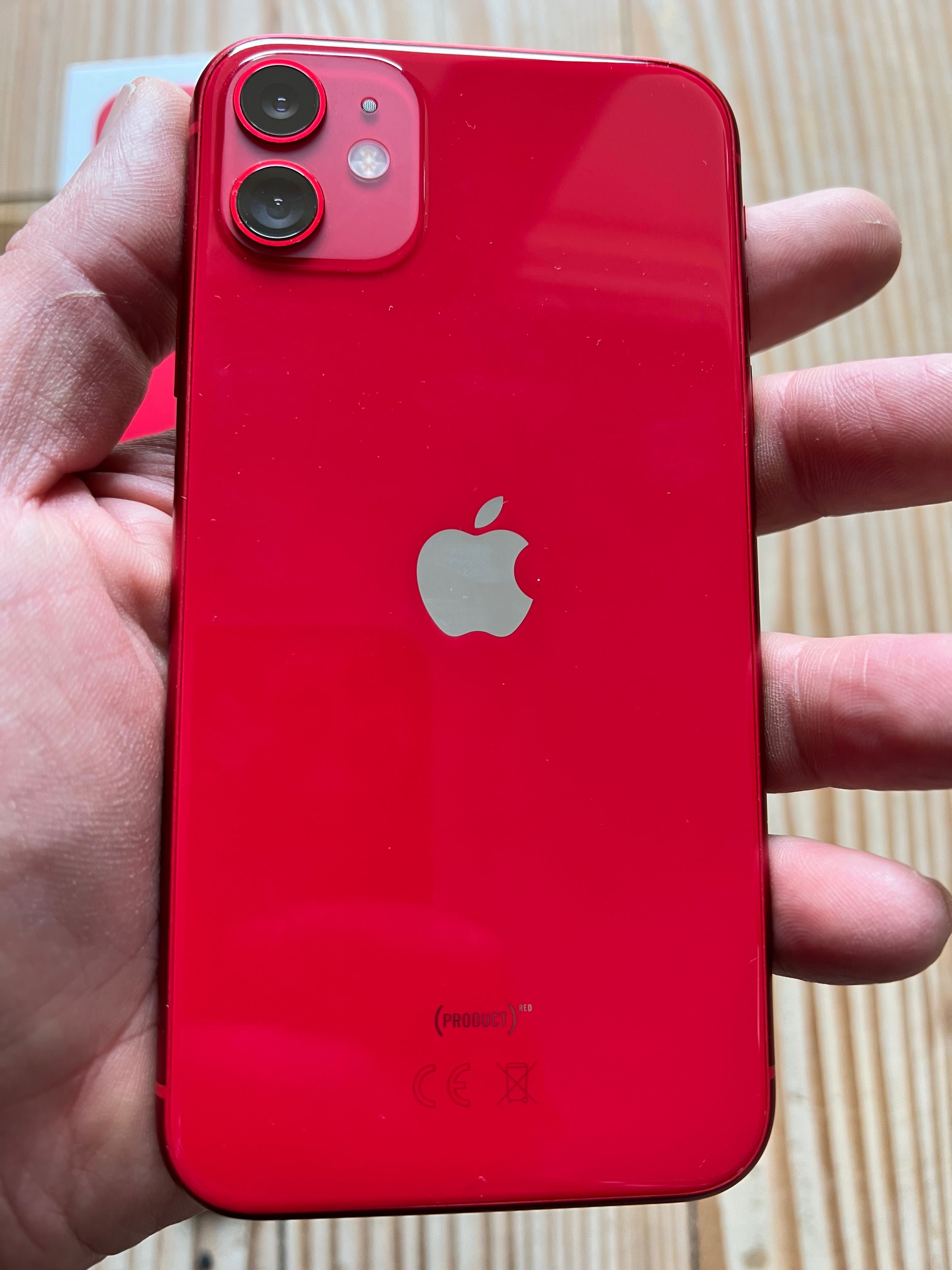 iPhone 11 czerwony 128 GB stan idealny