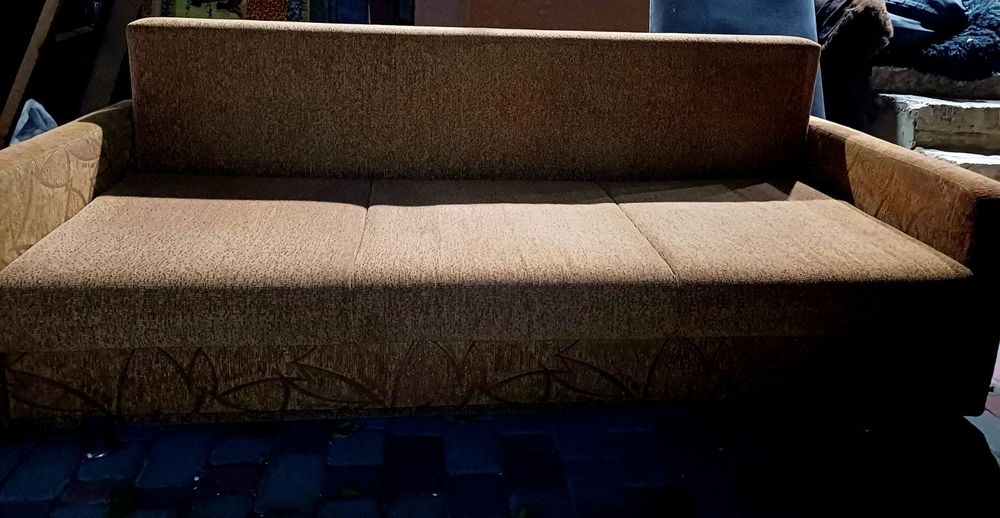 Продам диван еврокнижку книжку