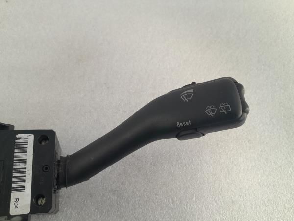 Conjunto / manetes de luzes e limpa vidros VOLKSWAGEN Golf IV (1J1)