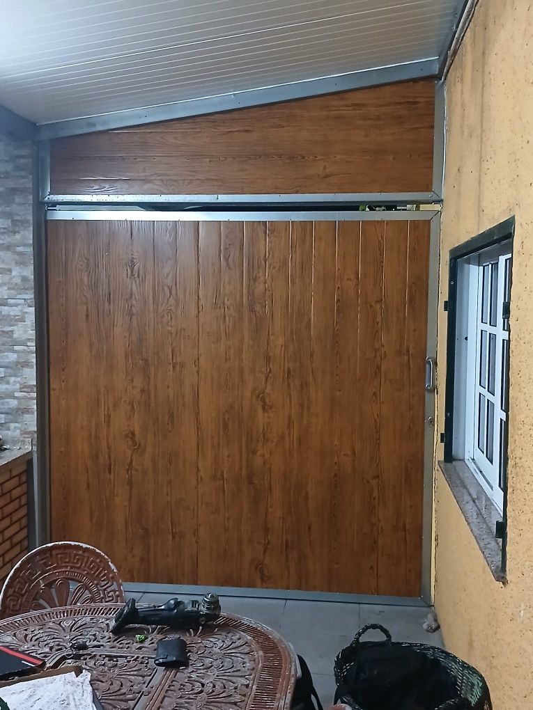 Serralheiro ao serviço