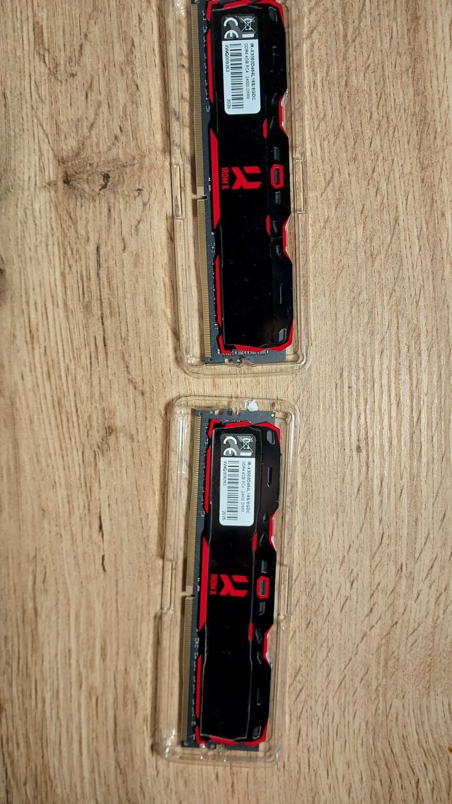 Пам'ять ddr4 4gb 2шт