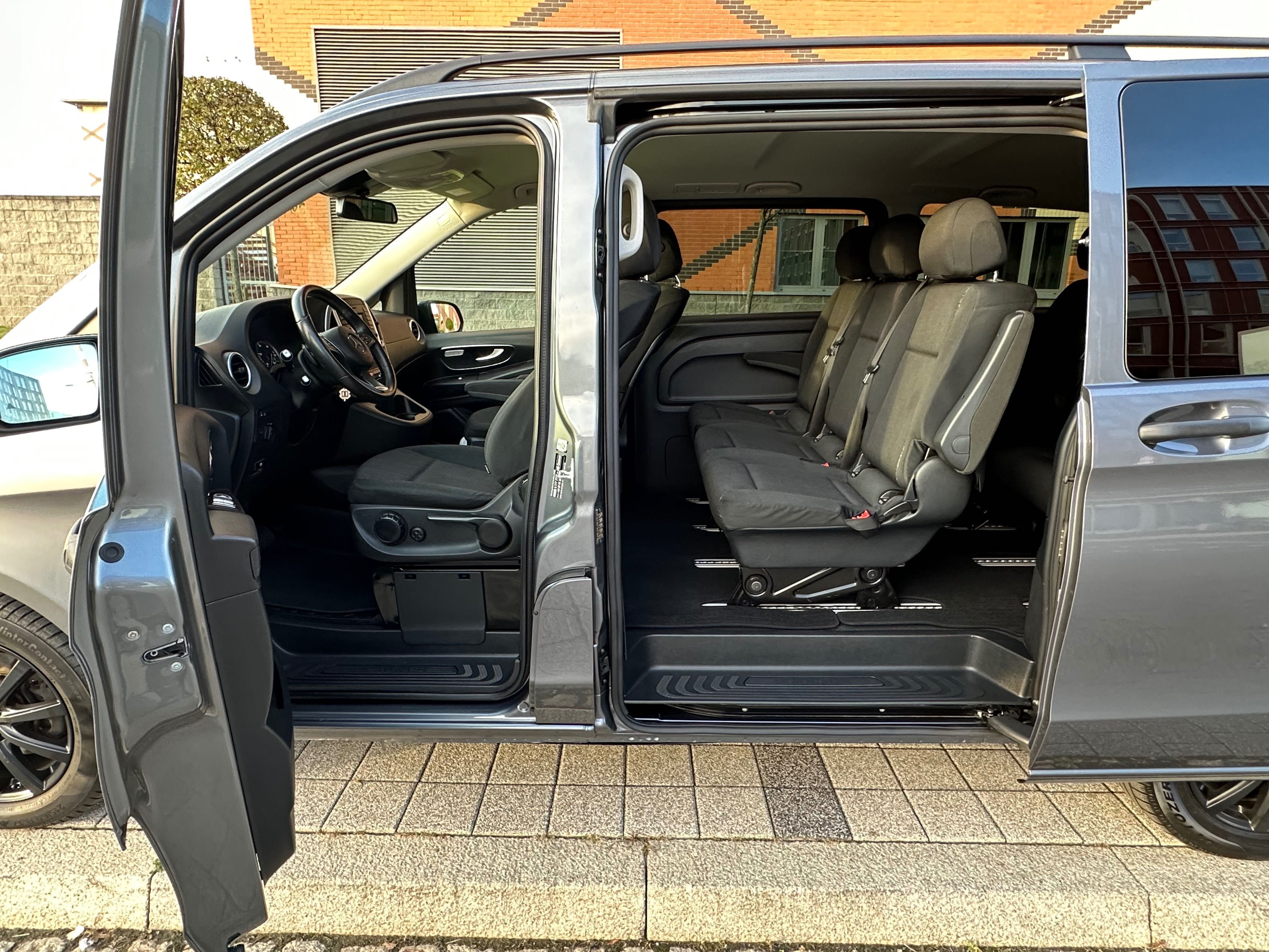 WYNAJEM BUS Mercedes Vito Tourer 8 osobowy LONG V-klasa Van Automat