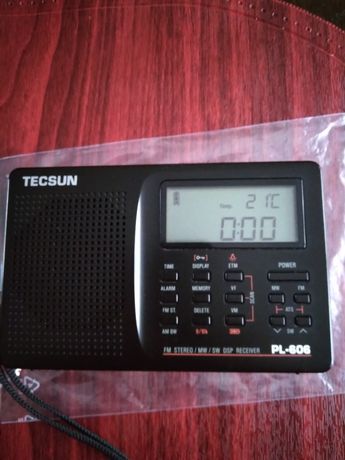 Радиоприемник Tecsun pL-606.