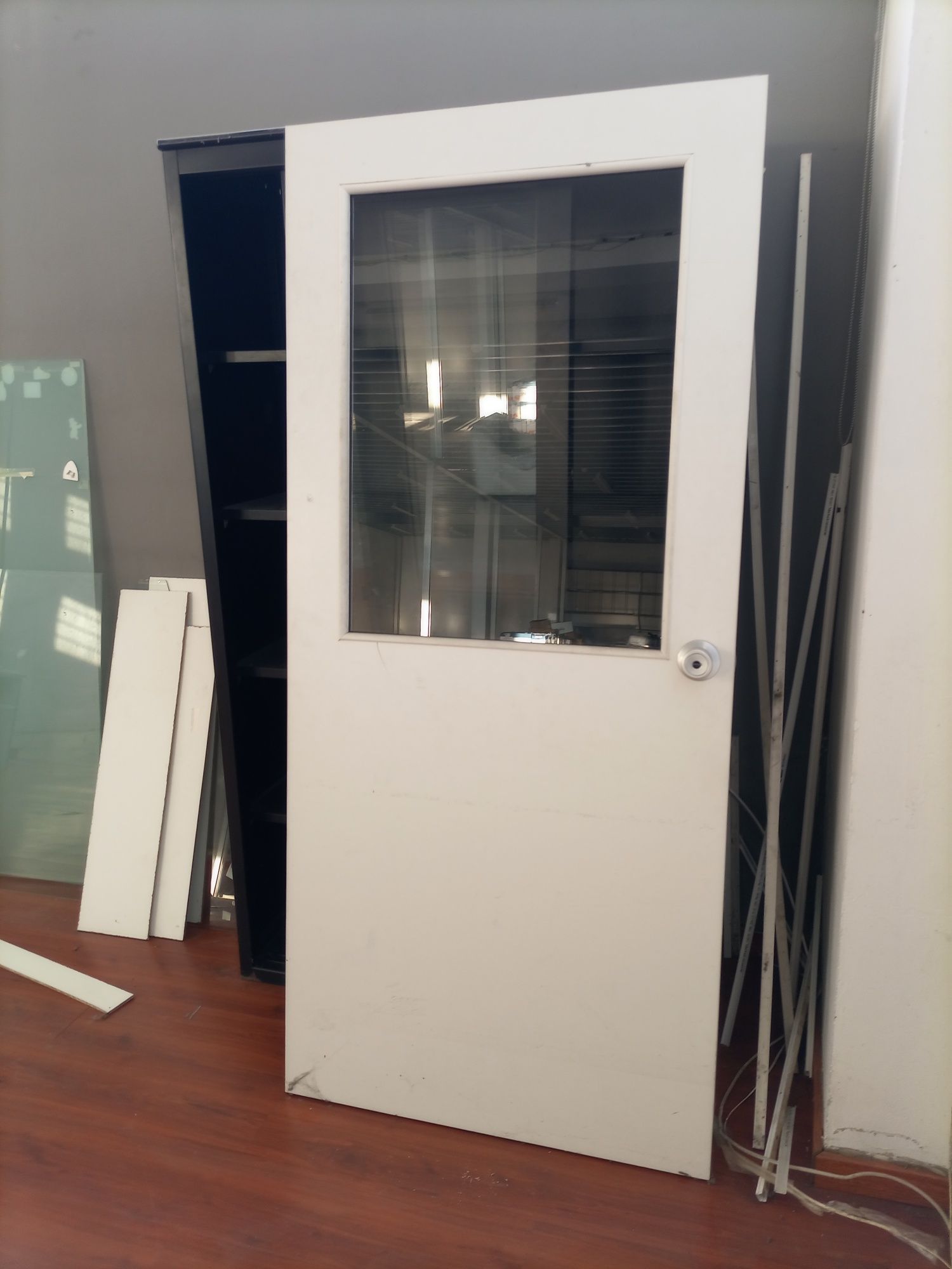 Porta interior em branco