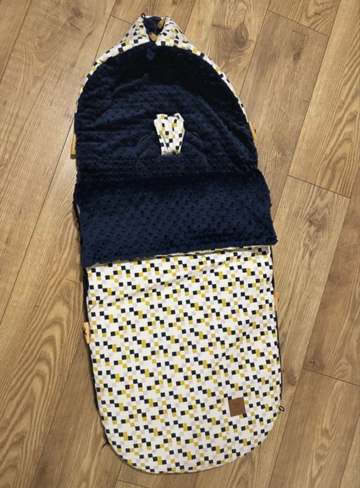 Piekny cieply spiworek Lanila