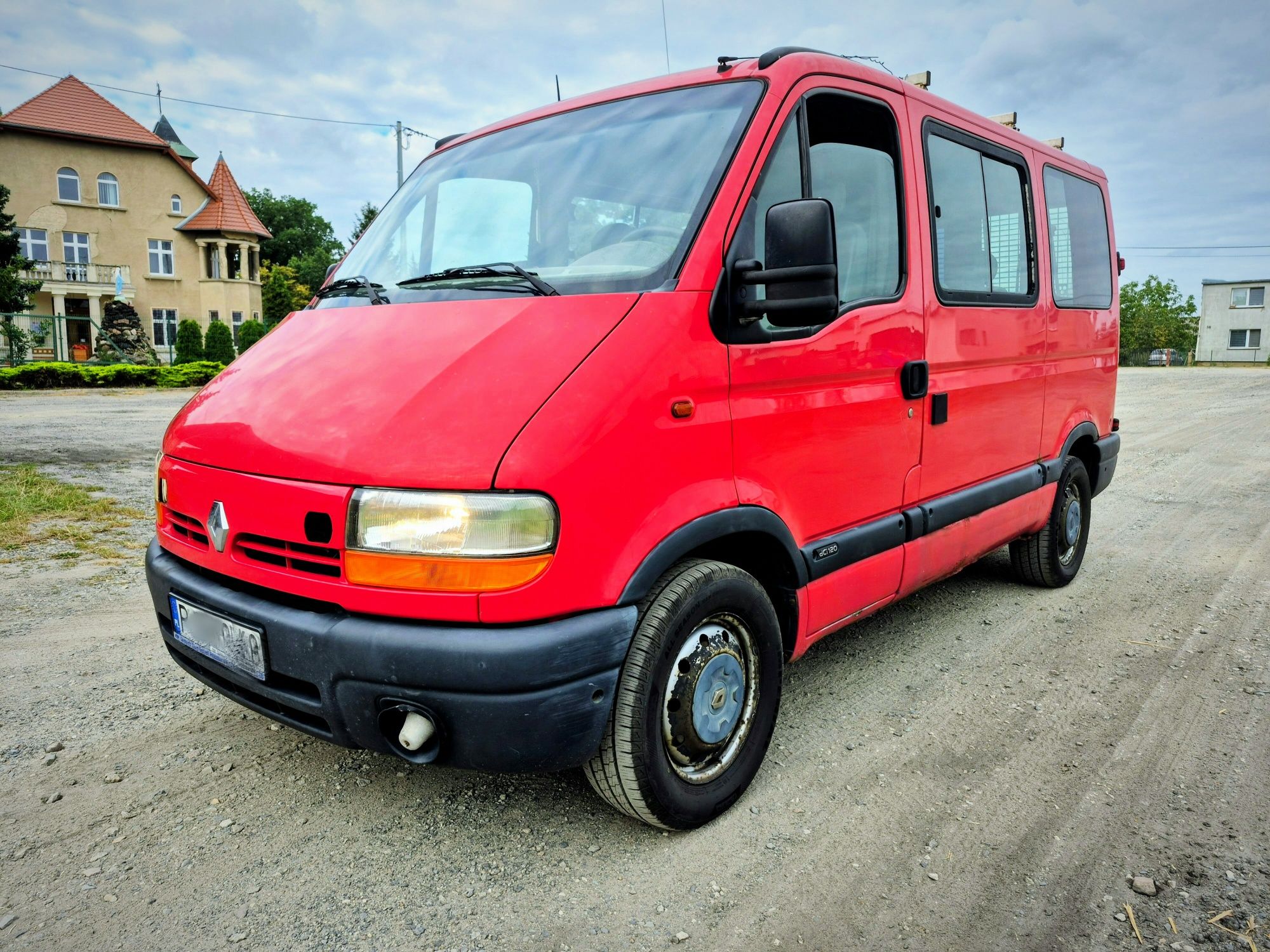 Renault Master Osobowy 9 Osób. 2.5TurboD. Oszklony. Nowy Rozrząd. HAK