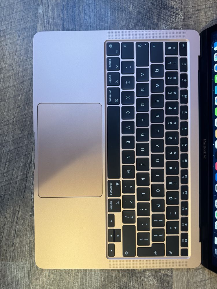 Macbook air M1 8/256 GB 13,3” Złoty (jak nowy)