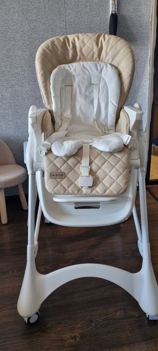 Стільчик для годування Carrello Caramel