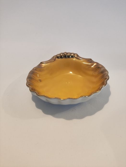 Concha de porcelana vintage Artibus