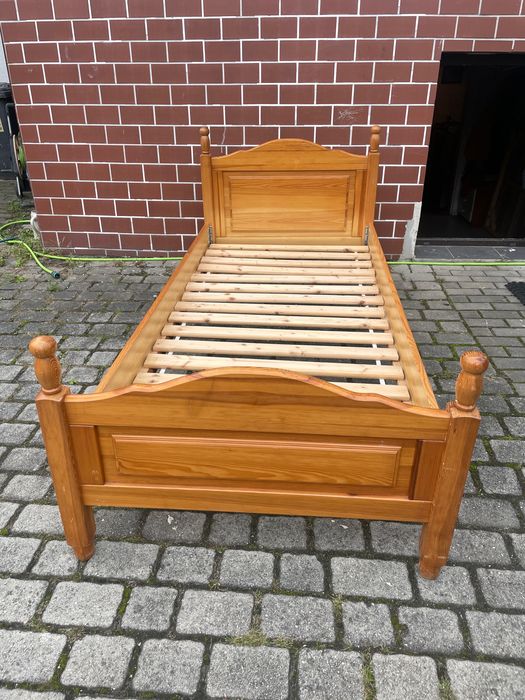 Łóżko drewniane sosnowe 90x200