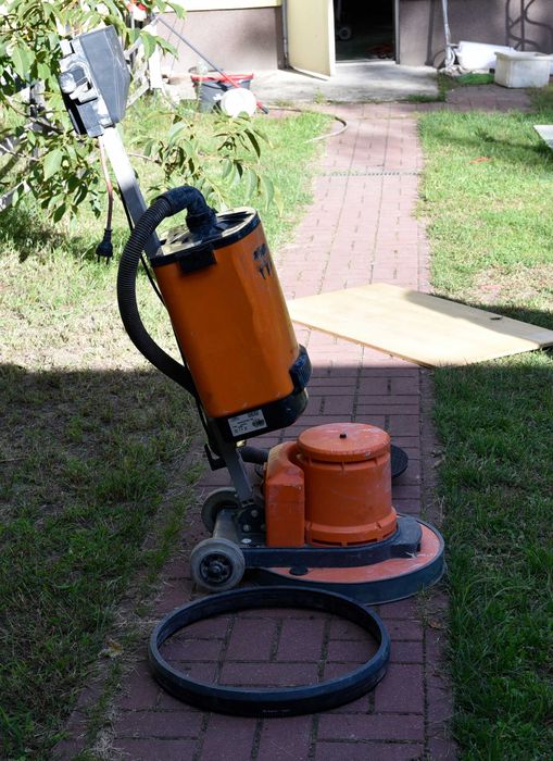 cykliniarka polerka numatic kompletna z odkurzaczem i odsysaniem