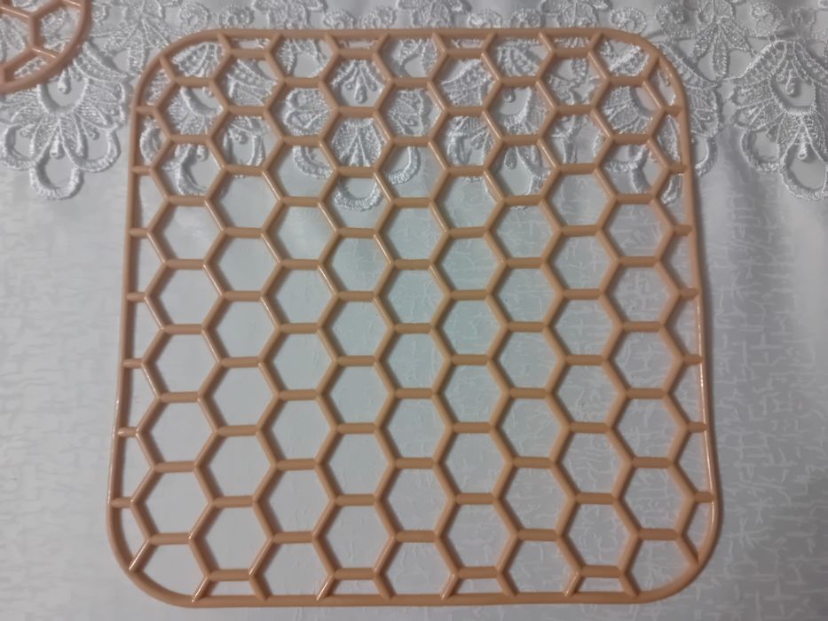 Kratki do zlewu 3sztuki. Stan bardzo dobry.