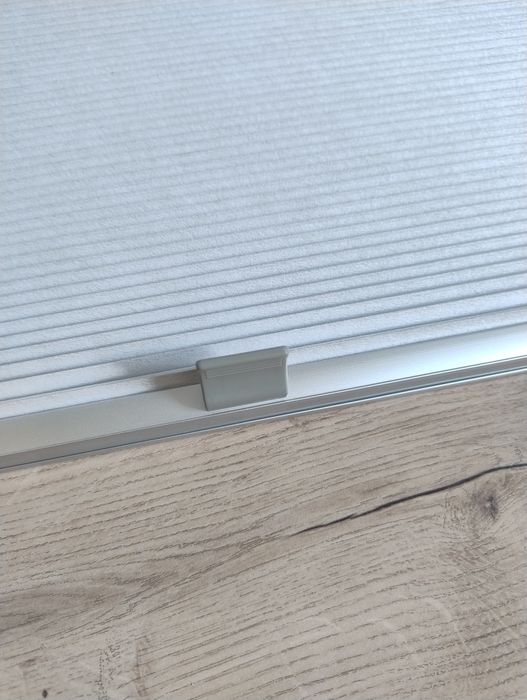 Roleta żaluzja Plisa zaciemniająca 60 x 120 na okno dachowe