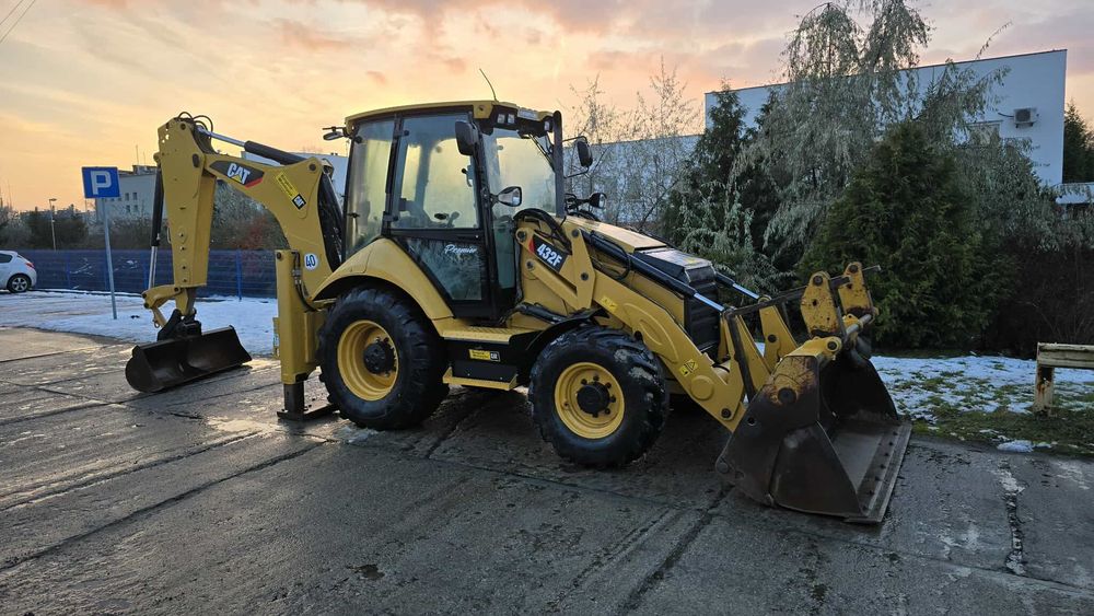 Caterpillar 432F PREMIER 1WŁ SALON PL BEZ ADBLUE  Koparko Ładowarka CAT Stan bardzo dobry niski przebieg brutto