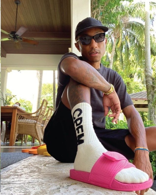 Kicksy klapki Adidas x Pharrell Williams Boost Slides EUR 47 1/3