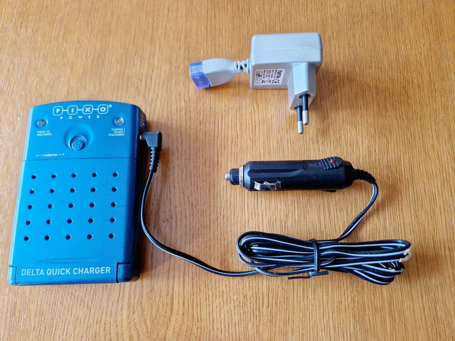 Ładowarka do akumulatorów AA/AAA + ładowarka USB Hama, zestaw