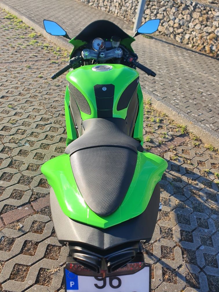 Kawasaki ninja zx6r
