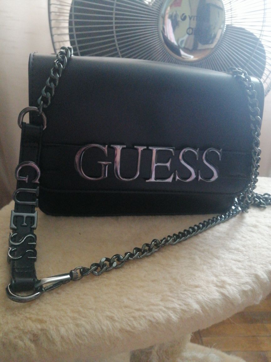 Брендовая сумка GUESS