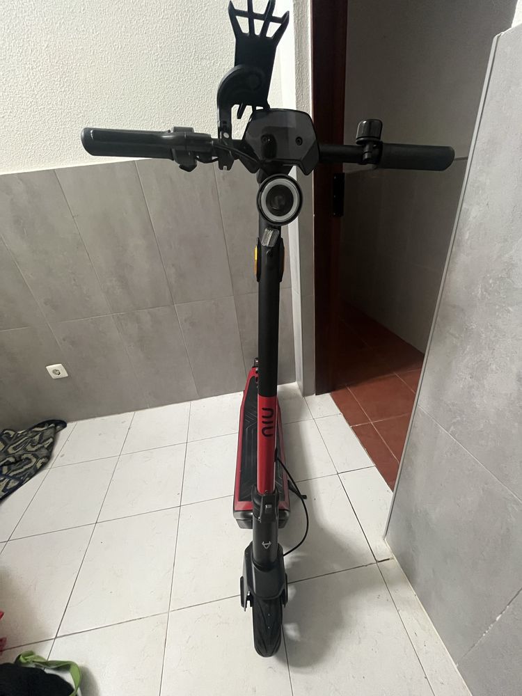 Trotinete Elétrica NIU KQI3 Sport Vermelha