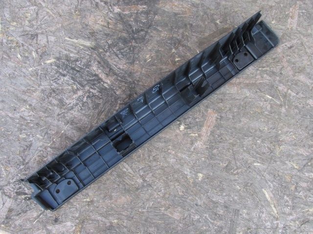 audi q5 i 8r osłona listwa bagażnika lewa 8r0861827