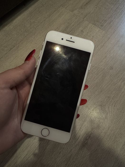 Iphone 7 ( рабочий)
