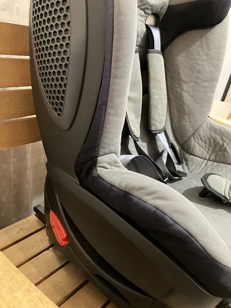 Fotelik isofix 0-18