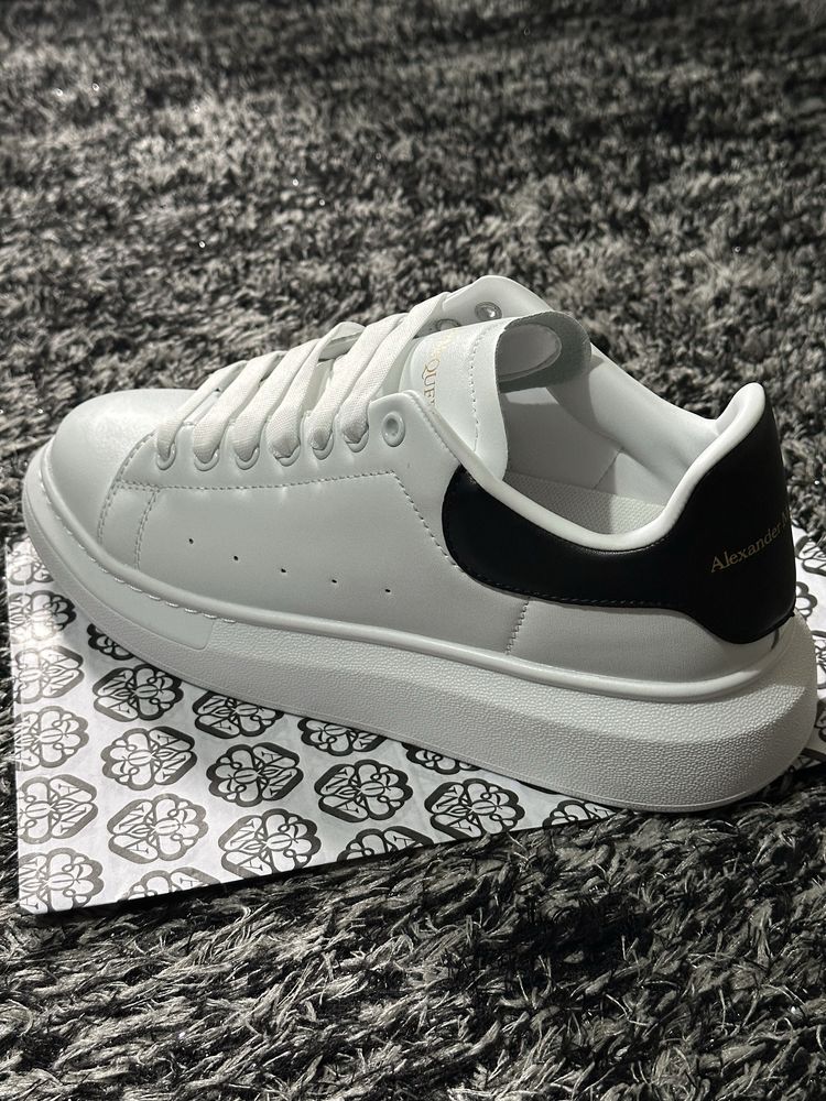 Alexander McQUEEN Sapatilhas