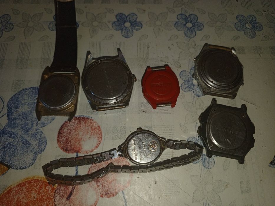 Часы наручные , Польот , Электроника 5 , Montana,Asahi СССР