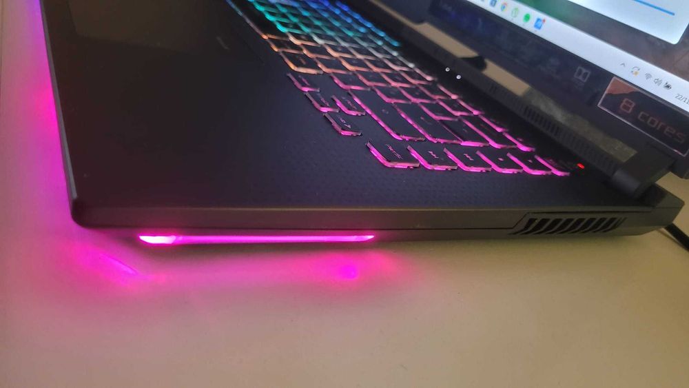 Portátil ROG Strix Modelo G513IM