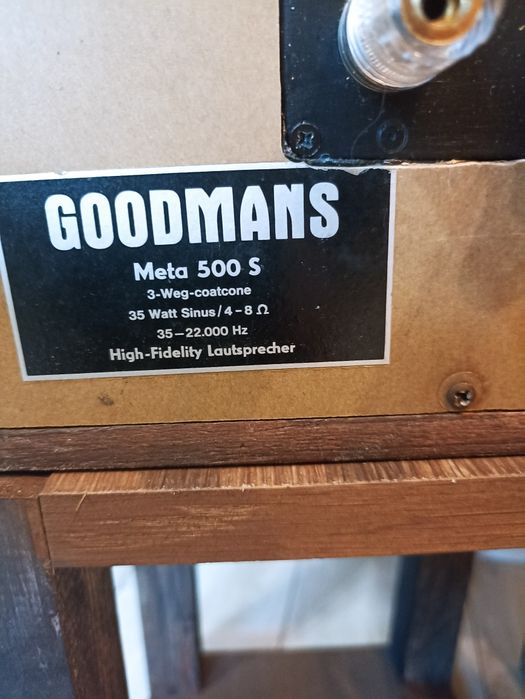 Goodmans Meta 500S kolumny