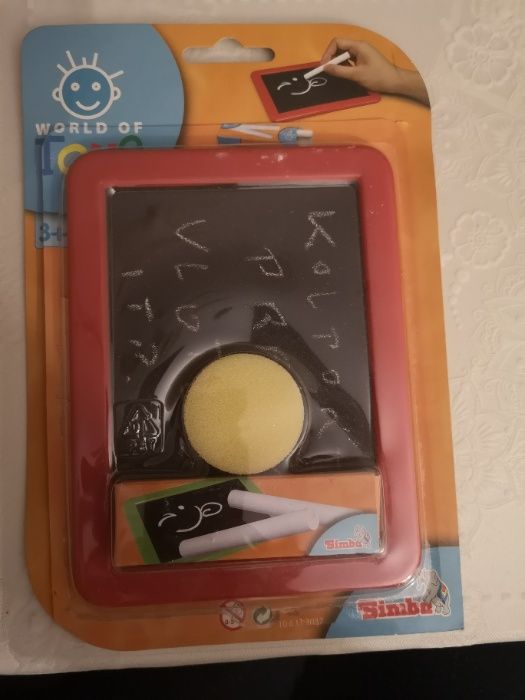 Tablica kredowa dla dziecka Simba z akcesoriami